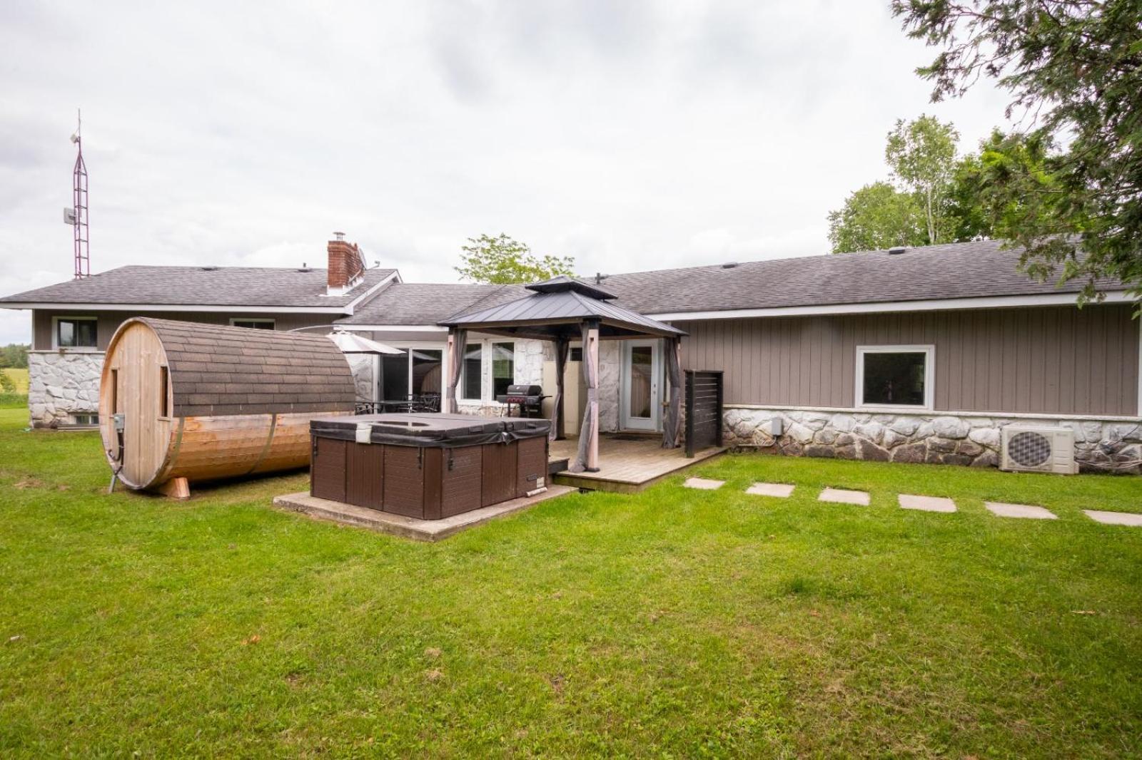 Deer Run Cottage- Golf Course Cottage 卡沃萨湖 外观 照片